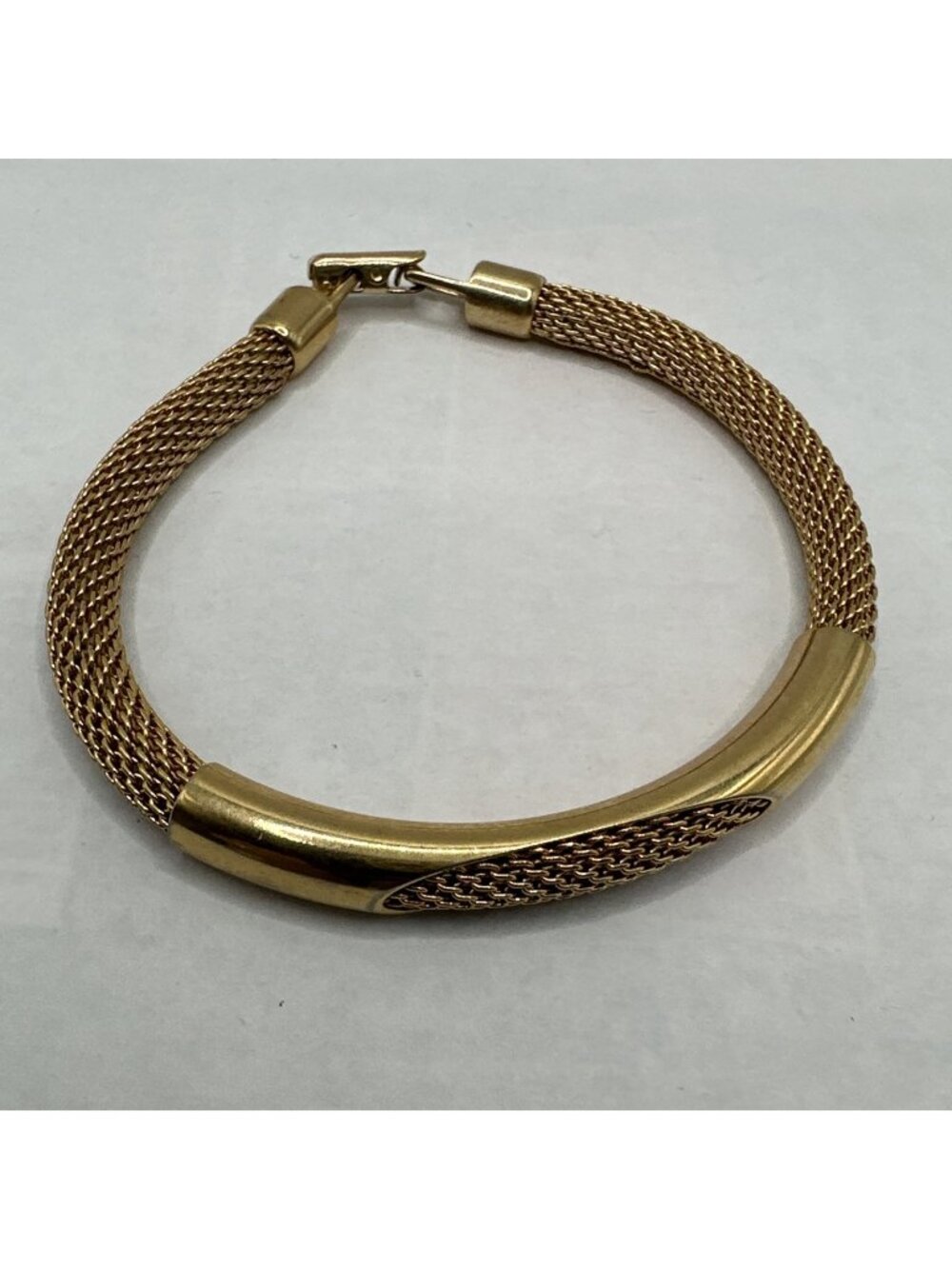 Vintage AVON Signed Gold Tone Metal Mesh Bracelet 6.75”